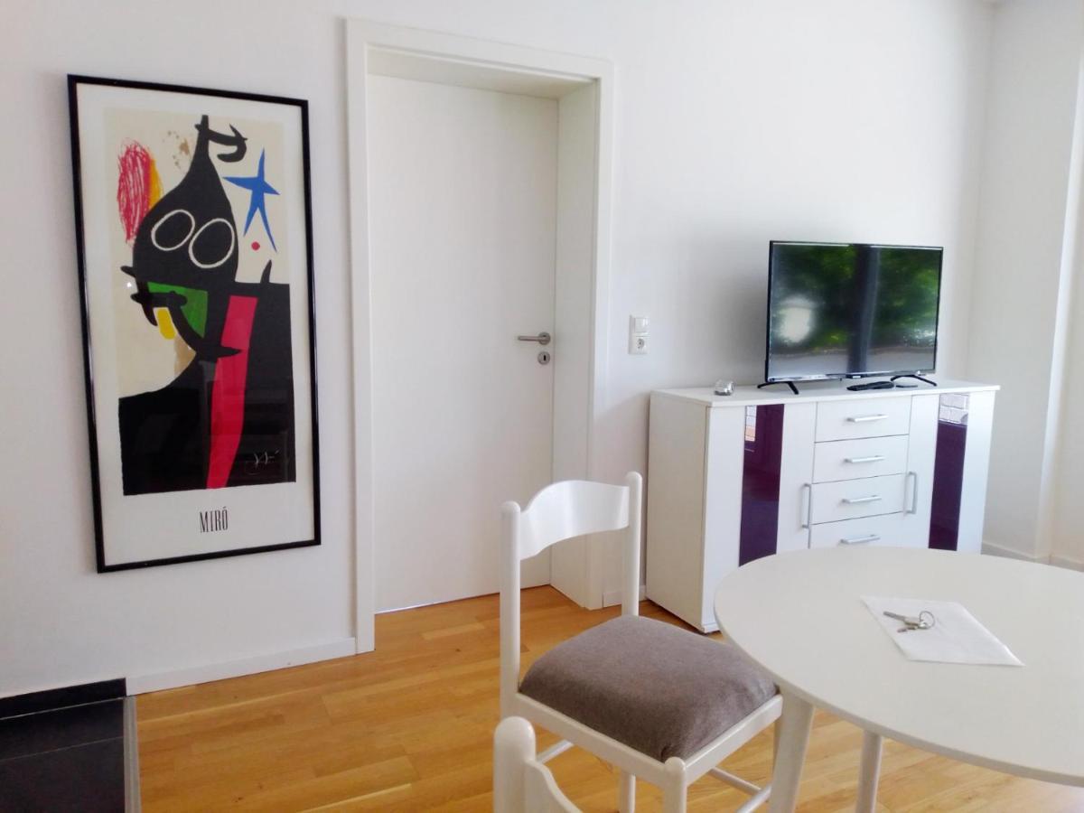 Zentrale Ruhige Lage Mit Parkplatz Und Terrasse Appartement Bad Honnef Buitenkant foto
